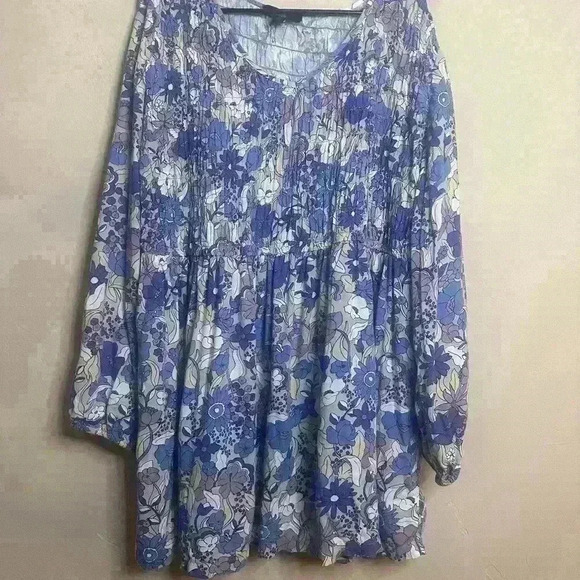 Ellos Women's Plus Size V-neck Tunic With Smocked Bodice size 2x 26/28 - Picture 3 of 6